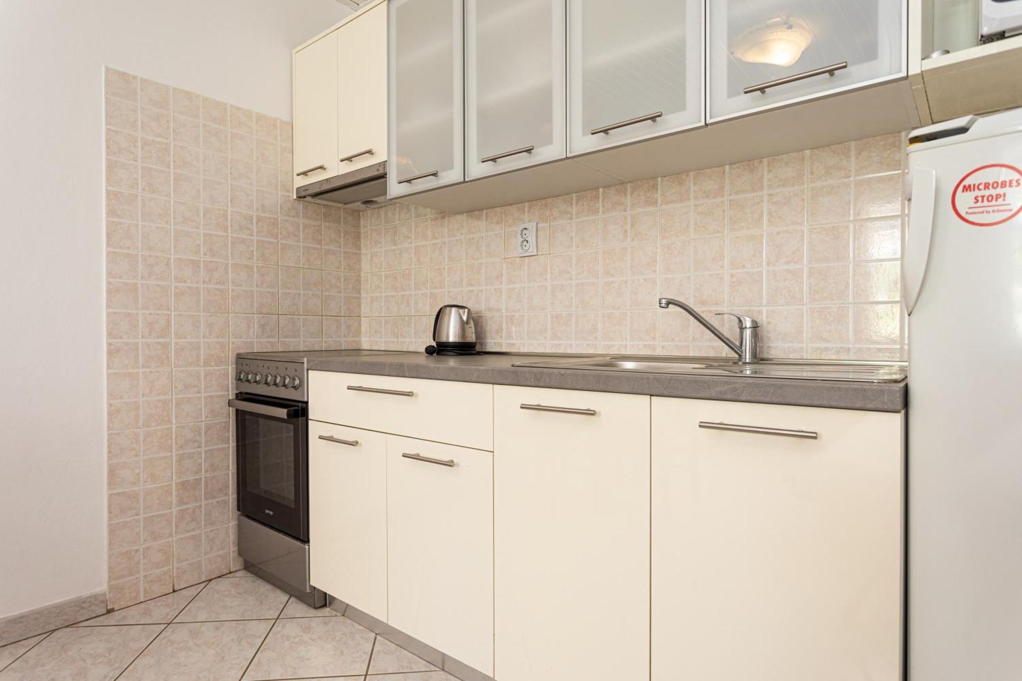 Apartments Villa Ana Krk Town Oda fotoğraf