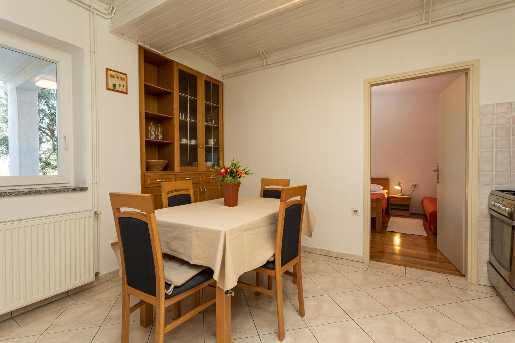 Apartments Villa Ana Krk Town Oda fotoğraf