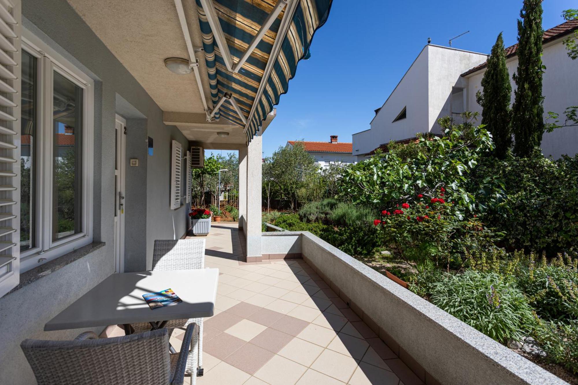 Apartments Villa Ana Krk Town Oda fotoğraf