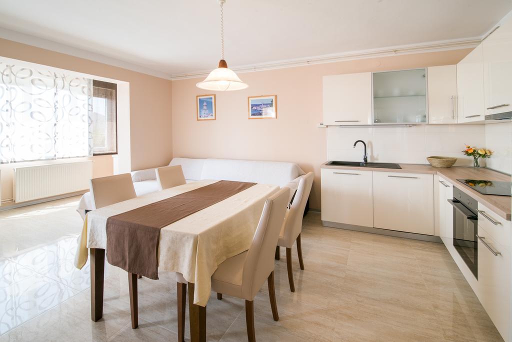 Apartments Villa Ana Krk Town Dış mekan fotoğraf